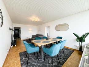 Green light apartment